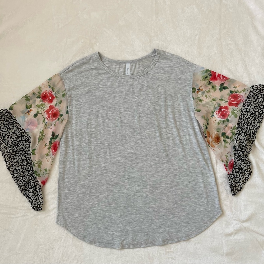 Large honeyme boho bell sleeve top